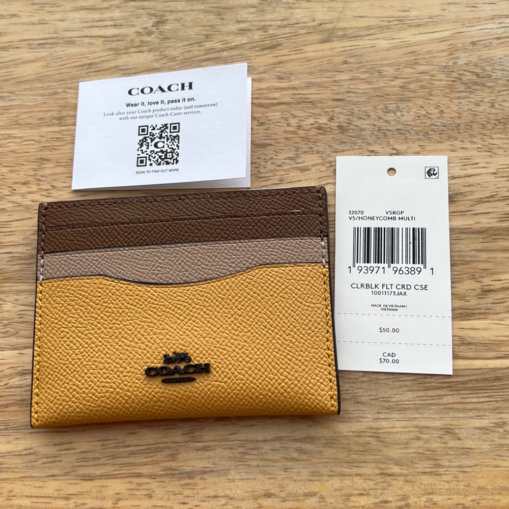 NWT Coach Slim ID Card Case in Colorblock